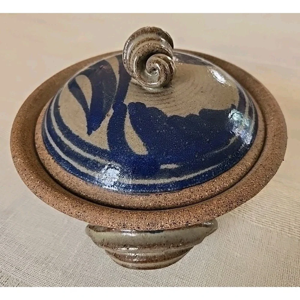 Potpourri Pottery this vintage